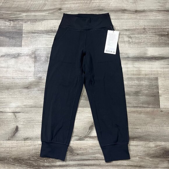 Lululemon Athletic Align HR Jogger Pants Crop Black NWT Women’s Size 2 - Picture 1 of 7